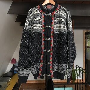 100% Wool Norwegian Lusekofte Sweater